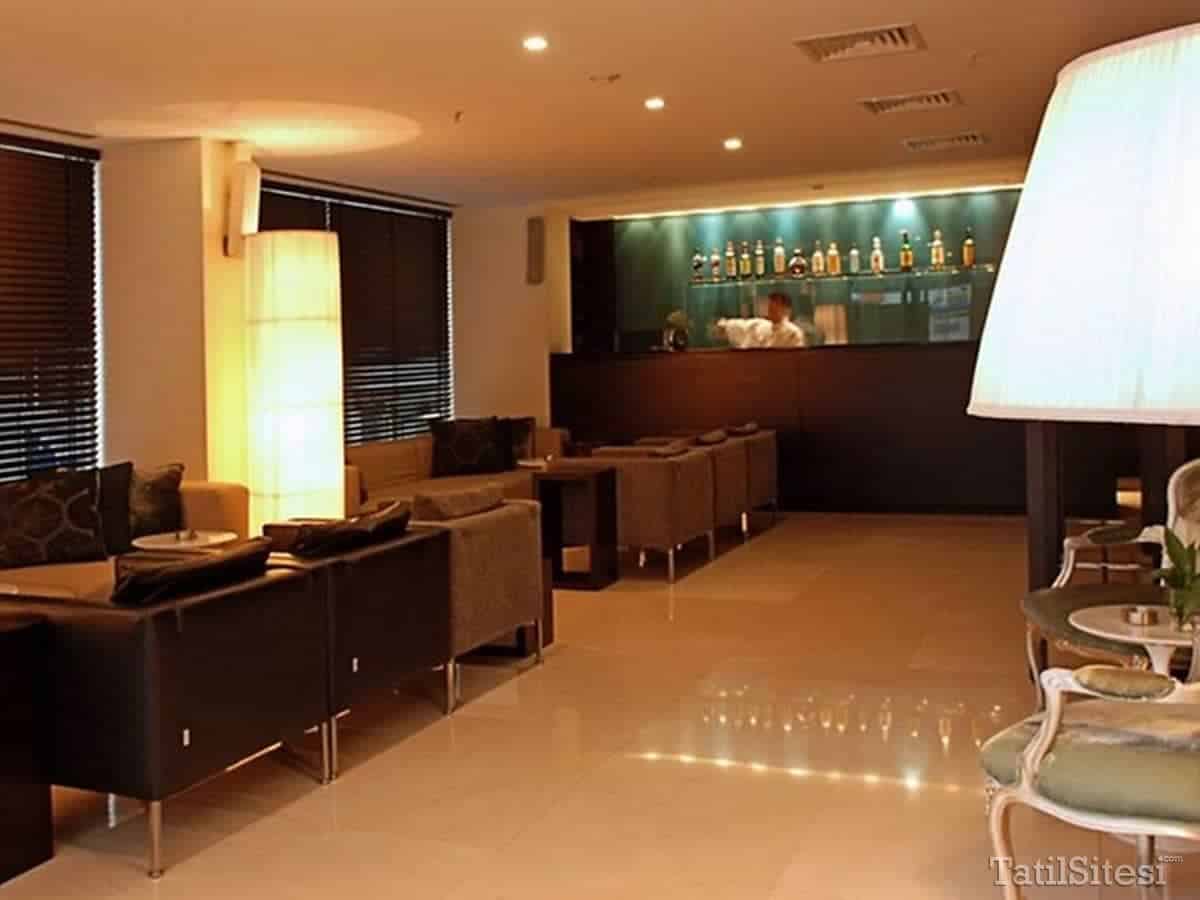 Bentley Hotel By Molton